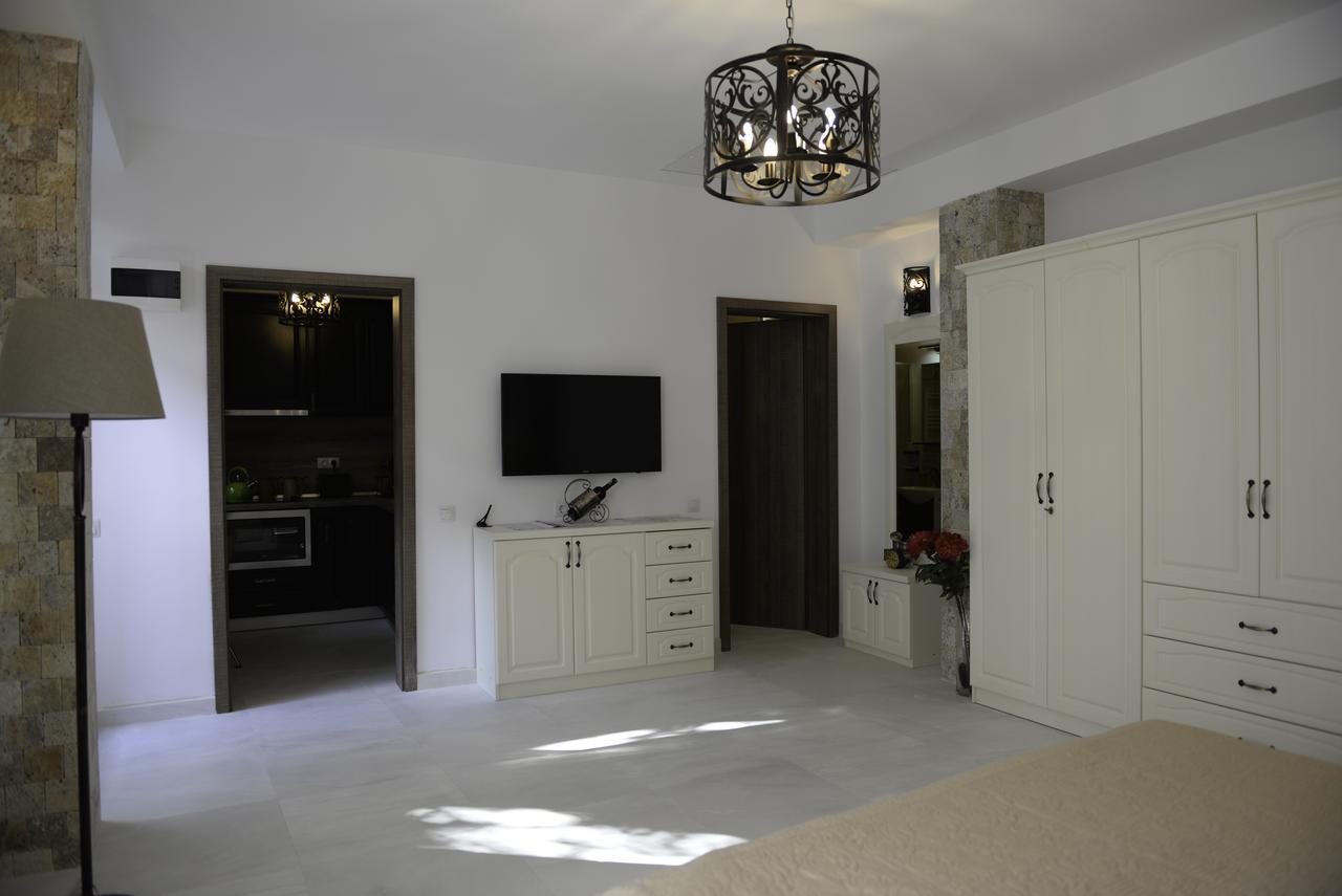Old House Apartment คลูจ-นาโปกา ภายนอก รูปภาพ